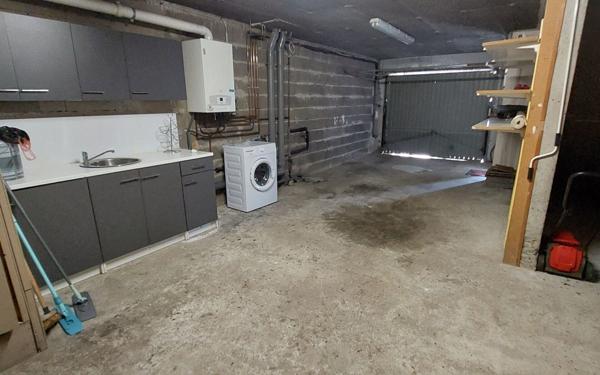 Maison à louer    3 pièces • 73 m2 Jassans-Riottier