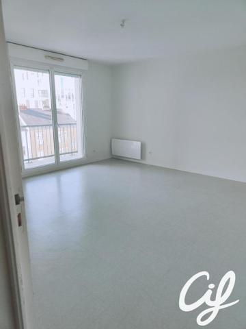 Appartement T3 NANTES Champ de Mars - 62.24 m2  837 Euros