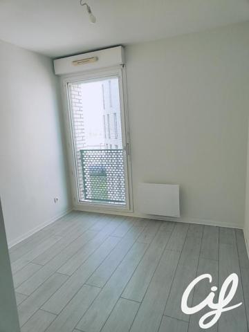 Appartement T3 NANTES Champ de Mars - 62.24 m2  837 Euros