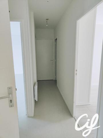 Appartement T3 NANTES Champ de Mars - 62.24 m2  837 Euros