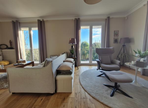 VILLA CASTANET TOLOSAN avec JARDIN,  SALLE DE SPORT  ou SALLE DE CINEMA