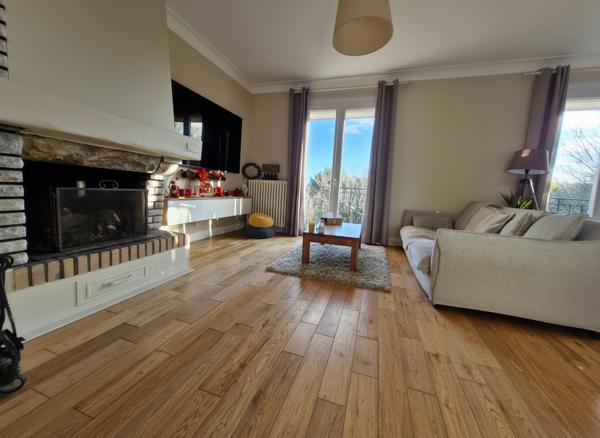 VILLA CASTANET TOLOSAN avec JARDIN,  SALLE DE SPORT  ou SALLE DE CINEMA