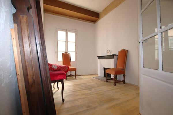 Immeuble renaissance de caractère à fort potentiel