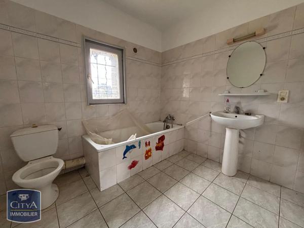Maison à louer 5 pièces 112m² Piolenc (84420)