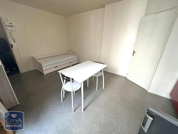 Appartement à louer 1 pièce 21.07m² Saint-Quentin (02100)