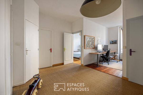Loft traversant avec patio privé et potentiel locatif à Saint Louis
