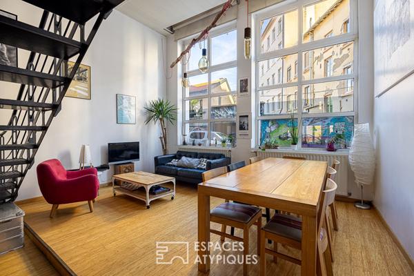 Loft traversant avec patio privé et potentiel locatif à Saint Louis
