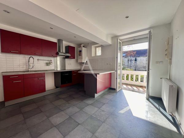 Appartement duplex 3 chambres avec terrasse proche centre ville