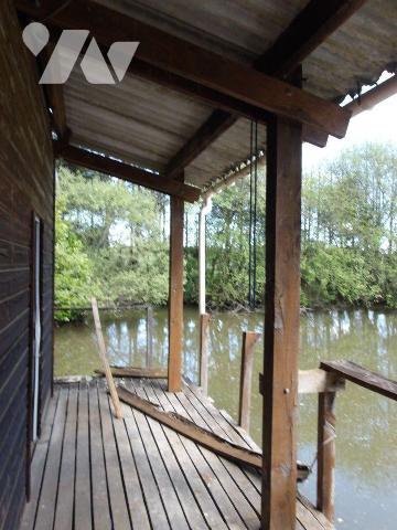 BETETE (23) CREUSE, A vendre à 15 mn de BOUSSAC au calme un ensemble immobilier en pierres à ré...