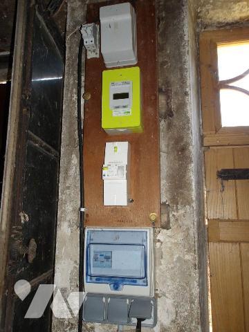 BETETE (23) CREUSE, A vendre à 15 mn de BOUSSAC au calme un ensemble immobilier en pierres à ré...