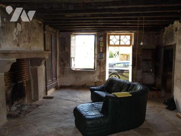 BETETE (23) CREUSE, A vendre à 15 mn de BOUSSAC au calme un ensemble immobilier en pierres à ré...