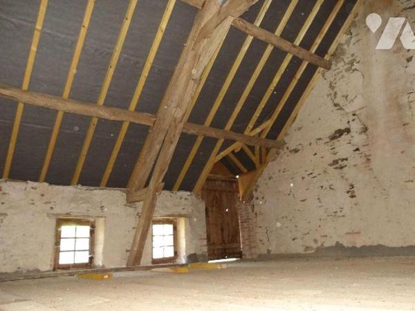 BETETE (23) CREUSE, A vendre à 15 mn de BOUSSAC au calme un ensemble immobilier en pierres à ré...