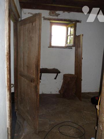 BETETE (23) CREUSE, A vendre à 15 mn de BOUSSAC au calme un ensemble immobilier en pierres à ré...