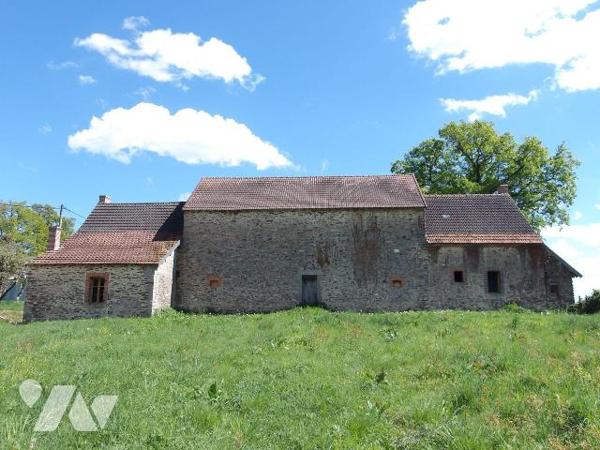 BETETE (23) CREUSE, A vendre à 15 mn de BOUSSAC au calme un ensemble immobilier en pierres à ré...