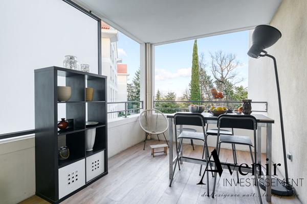 Appartement 70m2 2 chambres avec terrasse et box fermé Résidence standing avec piscine Lyon 4ème Croix-Rousse Lyon Appartement 70m2 2 chambres avec terrasse et box fermé Résidence standing avec piscine Lyon 4ème Croix-Rousse Lyon
