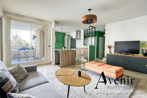 Appartement 70m2 2 chambres avec terrasse et box fermé Résidence standing avec piscine Lyon 4ème Croix-Rousse Lyon Appartement 70m2 2 chambres avec terrasse et box fermé Résidence standing avec piscine Lyon 4ème Croix-Rousse Lyon