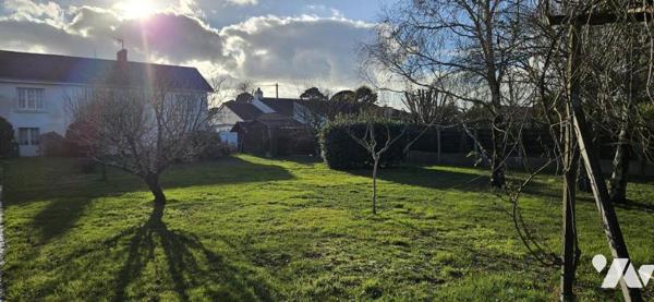 PORNIC -LA BIROCHERE -PROCHE COMMERCES ET PLAGES. Maison 3 chambres sur terrain 1 100 m²