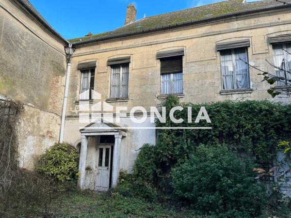 À vendre Maison 11 pièces 311 m² - Laon 02000