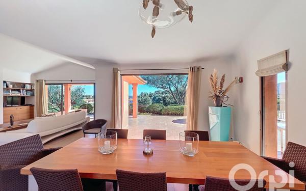 Maison à vendre    6 pièces •  Zonza