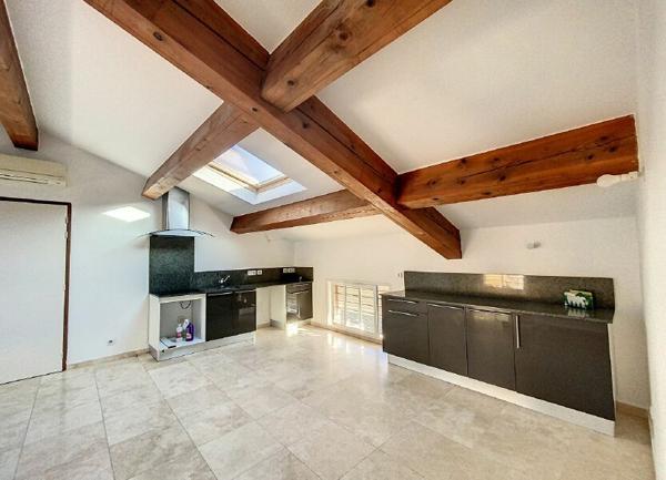 Appartement à louer    2 pièces •  Sainte-Maxime