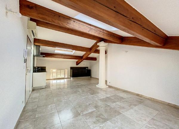 Appartement à louer    2 pièces •  Sainte-Maxime