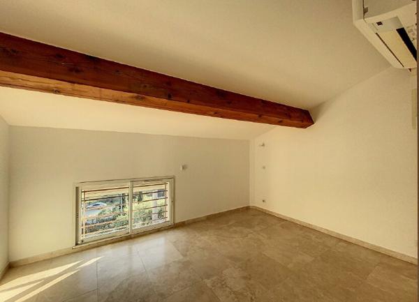 Appartement à louer    2 pièces •  Sainte-Maxime