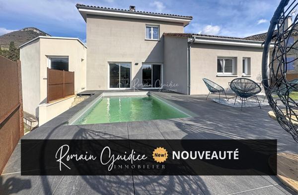 Saint-Georges-de-Luzençon (12100) MAISON F6 145 M2 AVEC GARAGE ET PISCINE SUR TERRAIN DE 545 M2