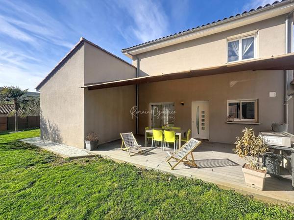 Saint-Georges-de-Luzençon (12100) MAISON F6 145 M2 AVEC GARAGE ET PISCINE SUR TERRAIN DE 545 M2