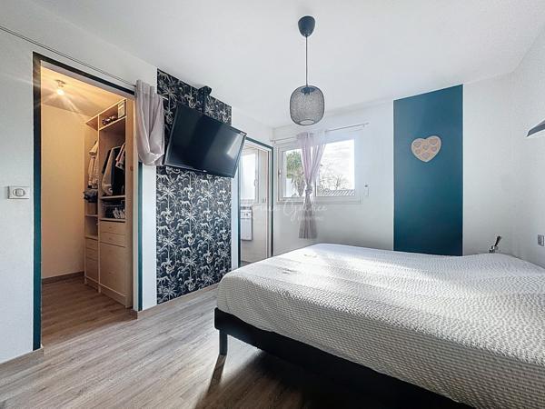 Saint-Georges-de-Luzençon (12100) MAISON F6 145 M2 AVEC GARAGE ET PISCINE SUR TERRAIN DE 545 M2