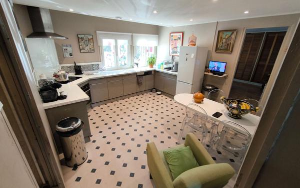 Maison à vendre    3 pièces •  Nîmes