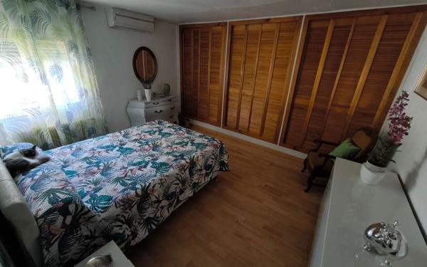 Maison à vendre    3 pièces •  Nîmes