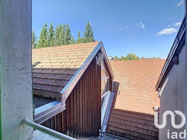 Appartement 4 pièces de 120 m² à Morbier (39400)