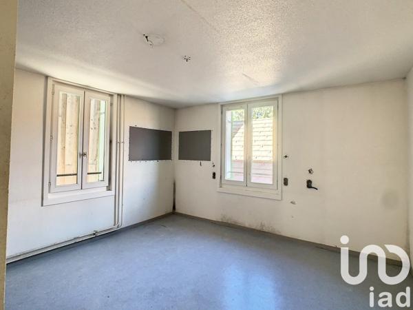 Appartement 4 pièces de 120 m² à Morbier (39400)