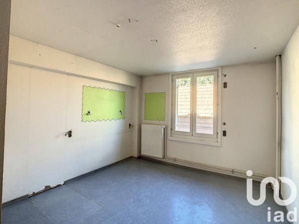 Appartement 4 pièces de 120 m² à Morbier (39400)