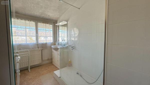 Pavillon à vendre à Châlons-en-Champagne dans la Marne (51000), ref : 51001-181