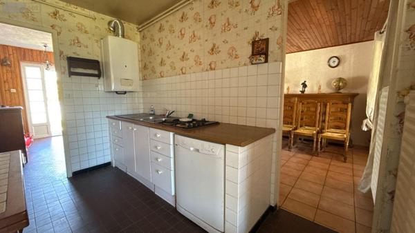 Pavillon à vendre à Châlons-en-Champagne dans la Marne (51000), ref : 51001-181