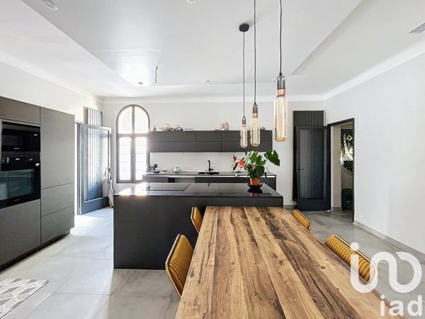 Bastide 9 pièces de 388 m² à La Ciotat (13600)