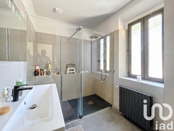 Bastide 9 pièces de 388 m² à La Ciotat (13600)