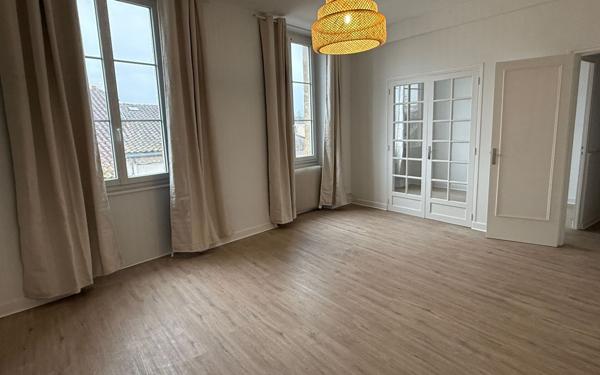 Appartement à louer    3 pièces •  Mont-de-Marsan