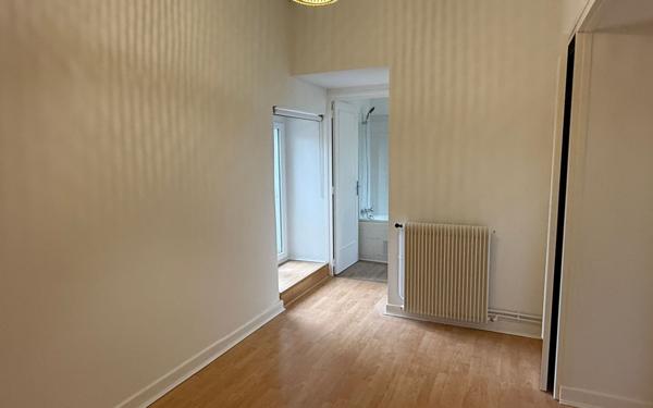 Appartement à louer    3 pièces •  Mont-de-Marsan