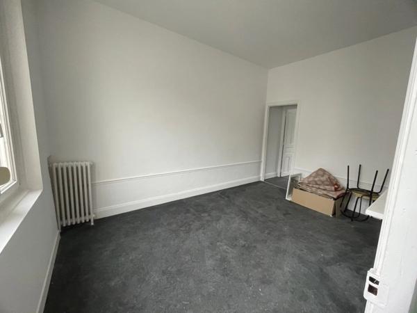 Location Appartement 5 pièces 91 m2 à Saint-Quentin