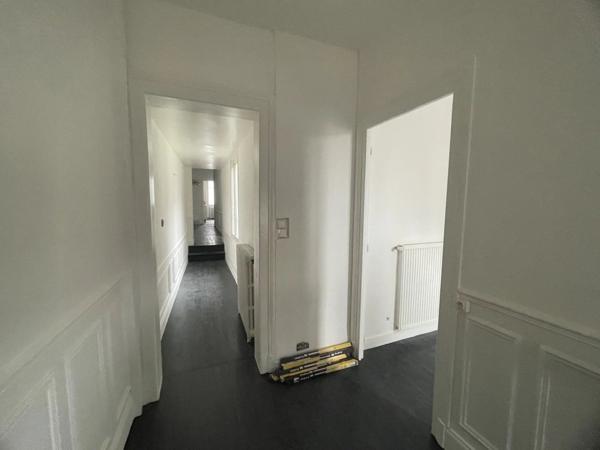 Location Appartement 5 pièces 91 m2 à Saint-Quentin