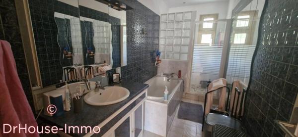 Maison à vendre 4 pièces de 156 m²