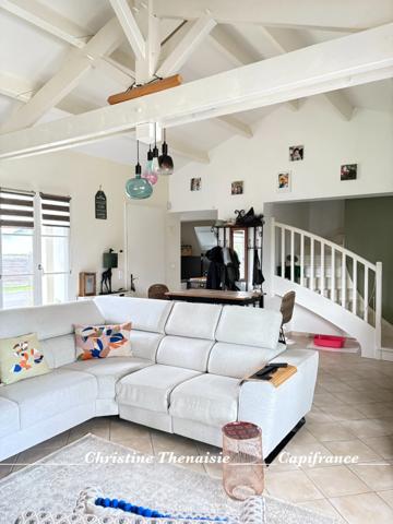 Villa à vendre 5 pièces, 3 chambres, 2 salles d'eau, Piscine, Climatisation, Véranda au coeur d'un Domaine résidentiel sécurisé