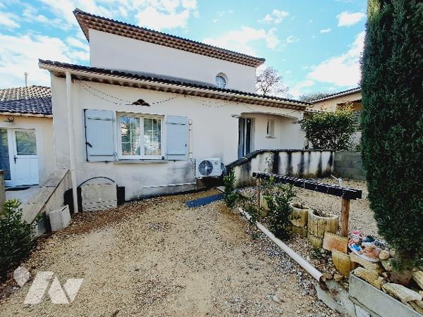 Montélimar, maison de 108m² habitable avec jardin.