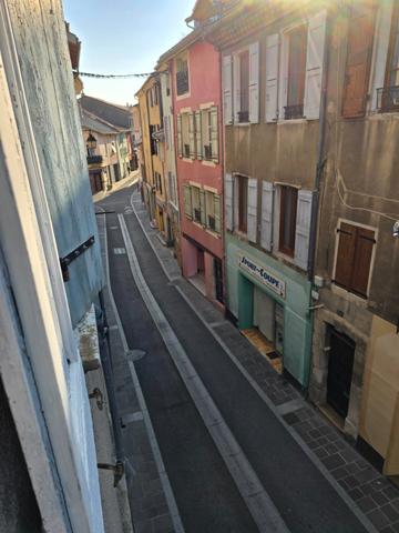 Appart T2 à rénover à VEYNES (05)