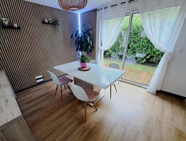 Concarneau - Maison contemporaine de 125 m² avec vie de plain pied dans quartier calme et résidentiel.