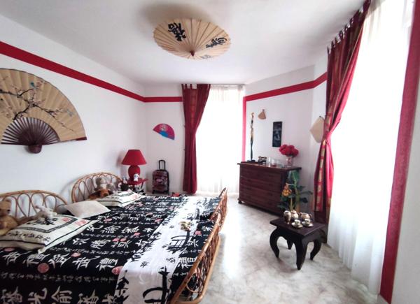 Maison à PONT-SUR-SEINE, 10400 - 8 pièces 220m²