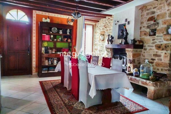 Maison à PONT-SUR-SEINE, 10400 - 8 pièces 220m²