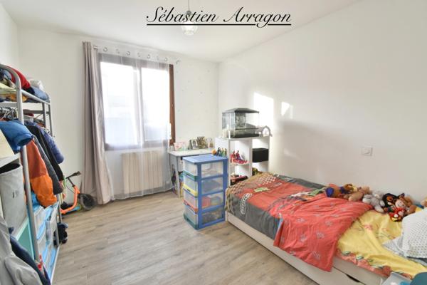 Maison rénovée 110 m² – 3 chambres – jardin 790 m² – quartier calme Villeneuve-sur-Lot (47)- coup de cœur assuré